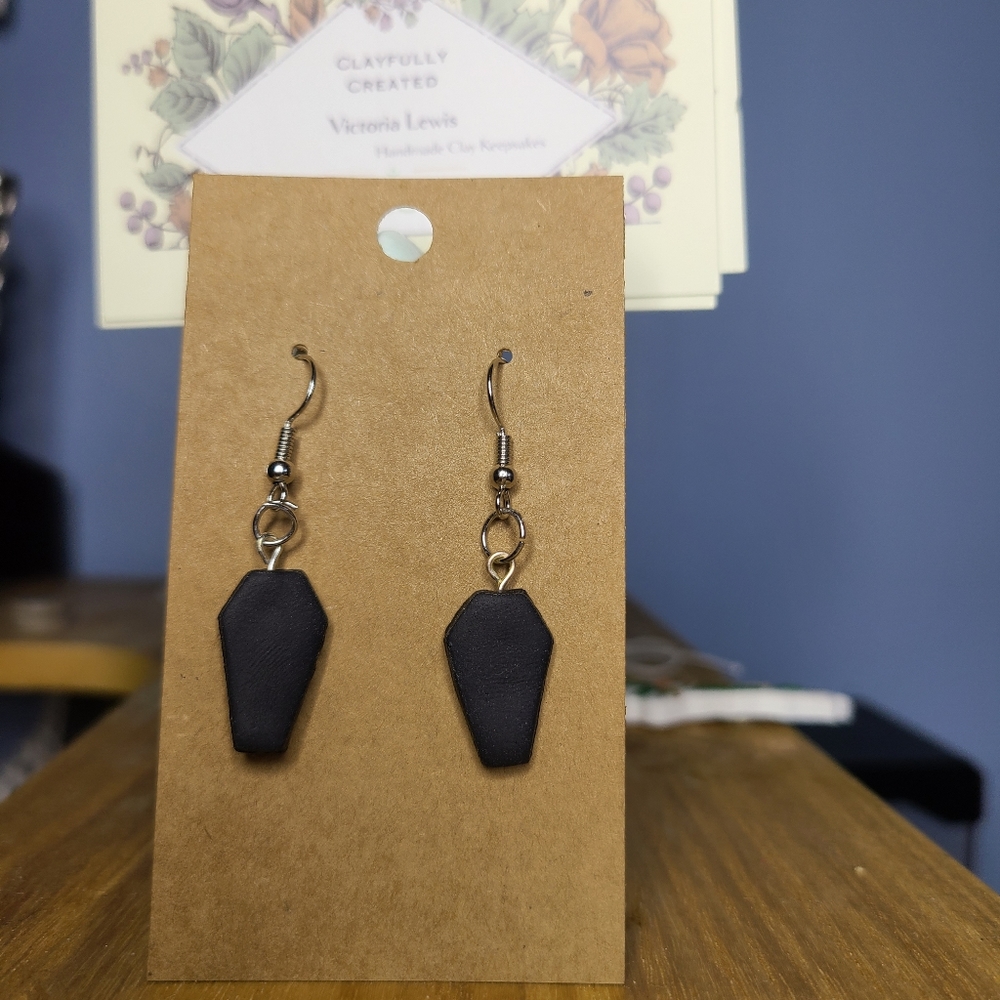 Coffin earrings
